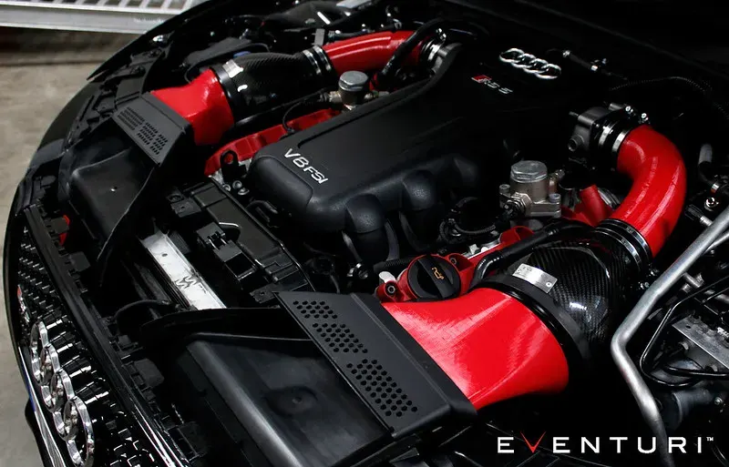 Audi B8 RS5/RS4 karbon szívórendszer: Fejlesztés