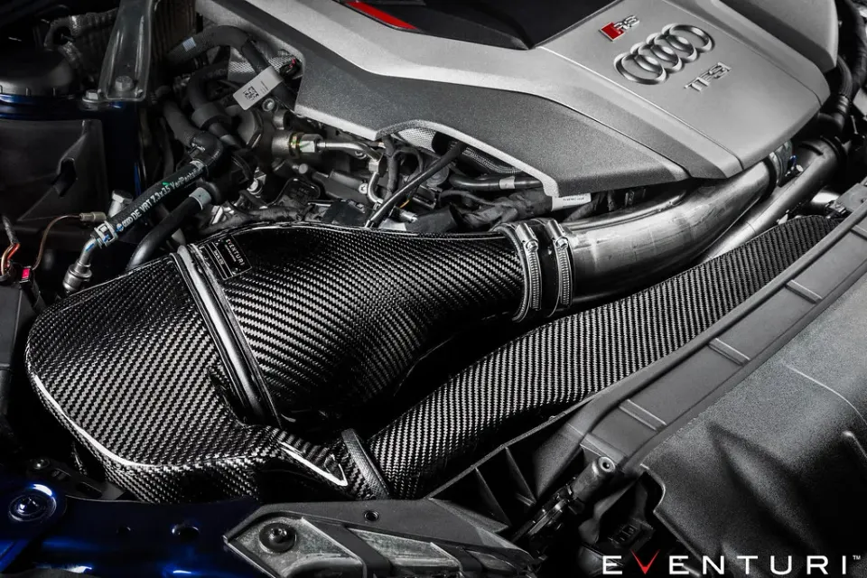 Audi B9 RS4/RS5 karbon szívórendszer: Termékrészletek