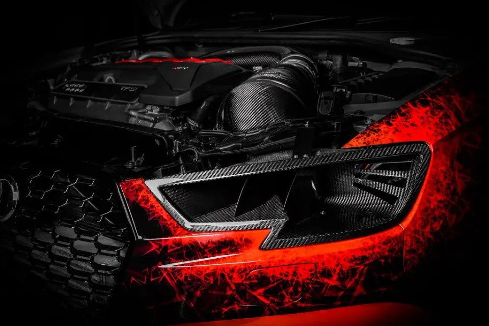 Audi RS3 karbon fényszórós légbeömlő: Termékrészletek