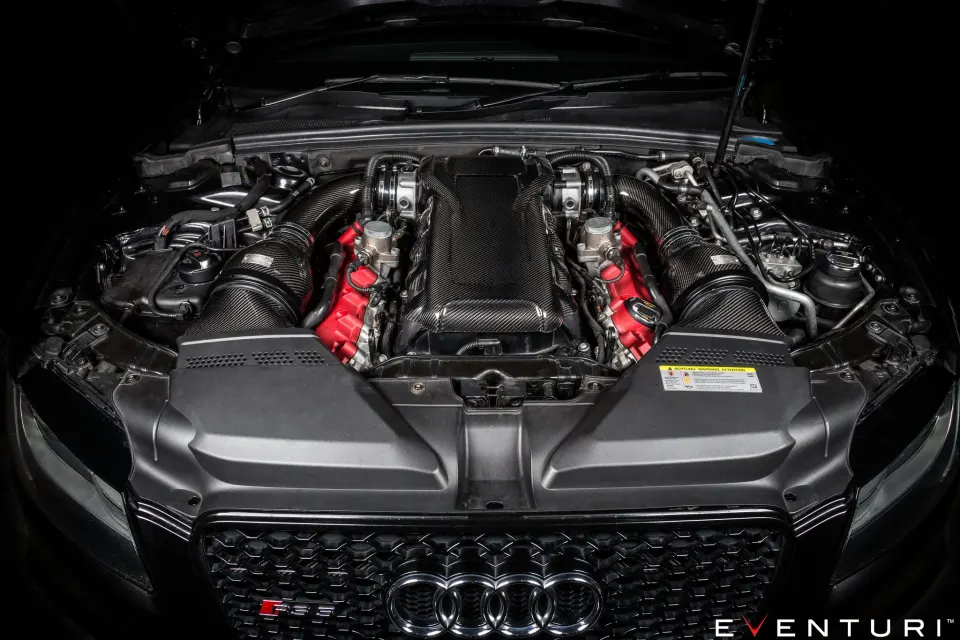 Audi B8 RS5 / RS4 karbon motorburkolat, 3. kép