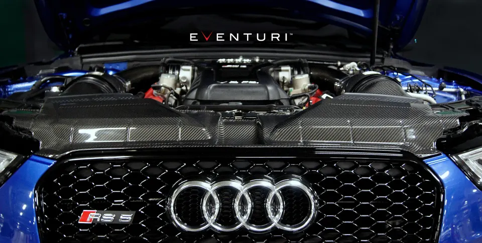 Audi RS5 karbon zárhíd-burkolat, 5. kép