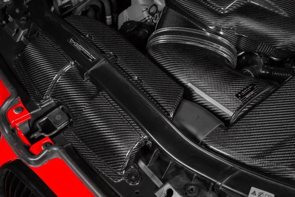BMW E9X M3 karbon légcsatornák: Termékrészletek
