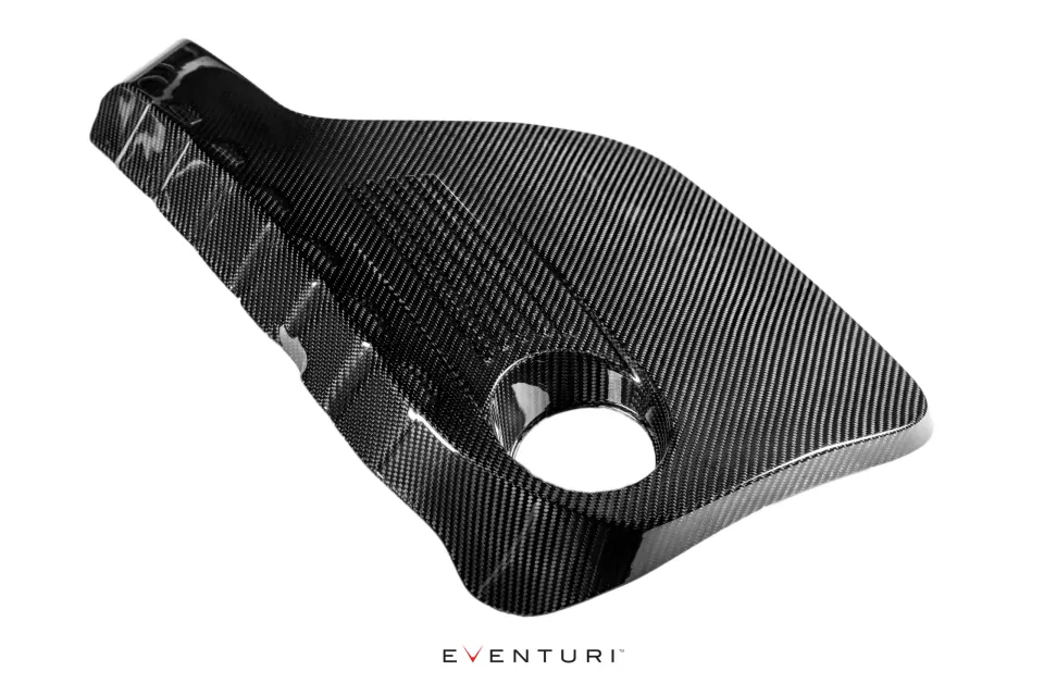 BMW F8X M3 / M4 karbon motorburkolat