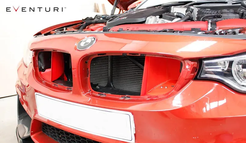 BMW F8X M3/M4 V2 karbon szívórendszer: Fejlesztés
