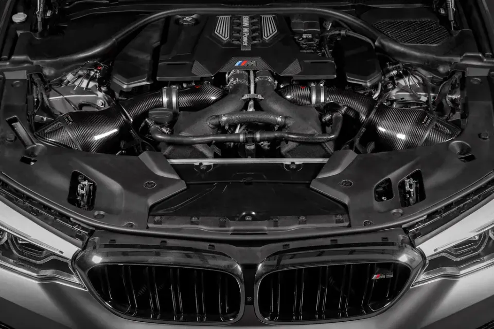 BMW F90 M5 karbon turbó szívócsövek: Termékrészletek