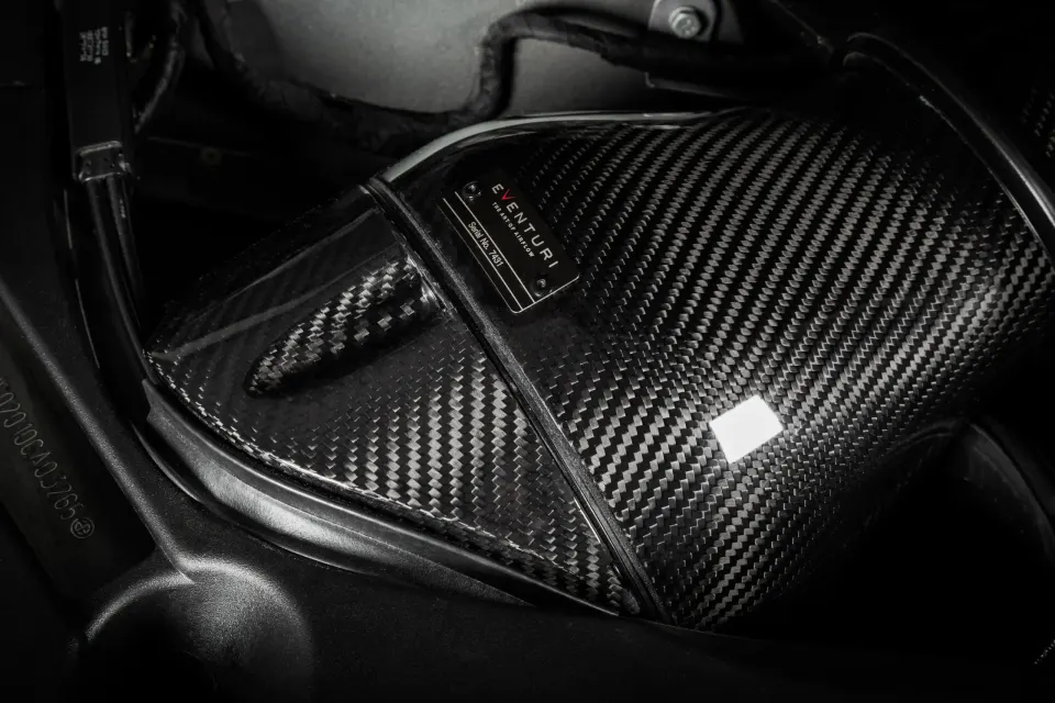 BMW F90 M5 V2 karbon szívórendszer, 10. kép