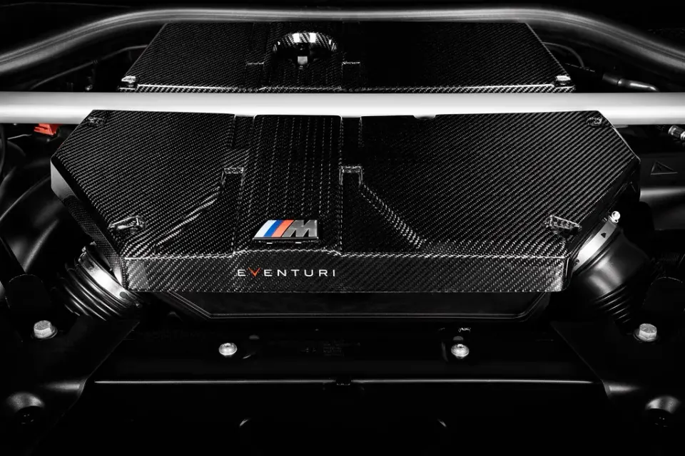 BMW F97 X3M/F98 X4M karbon szívórendszer: Termékrészletek