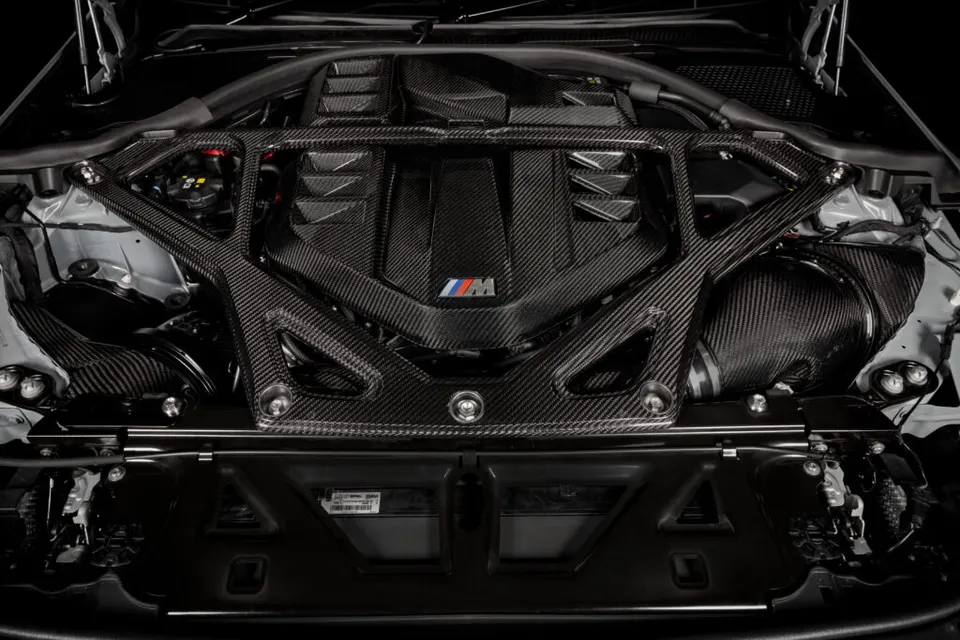 BMW G8X M2/M3/M4 karbon toronymerevítő: Termékrészletek