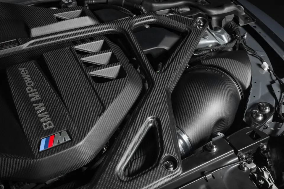 BMW G8X M2/M3/M4 karbon toronymerevítő: Termékrészletek