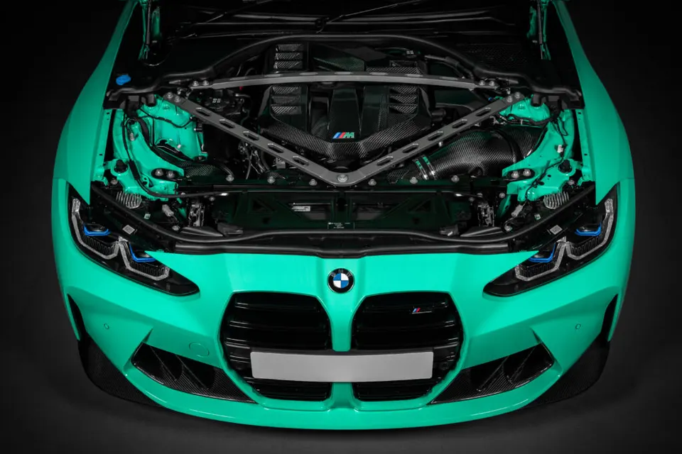 BMW G8X M3/M4 karbon motorburkolat: Termékrészletek
