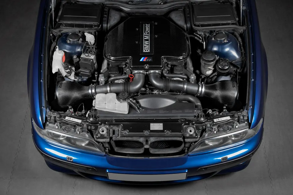 BMW S62 karbon szívócsonk-fedél, 6. kép