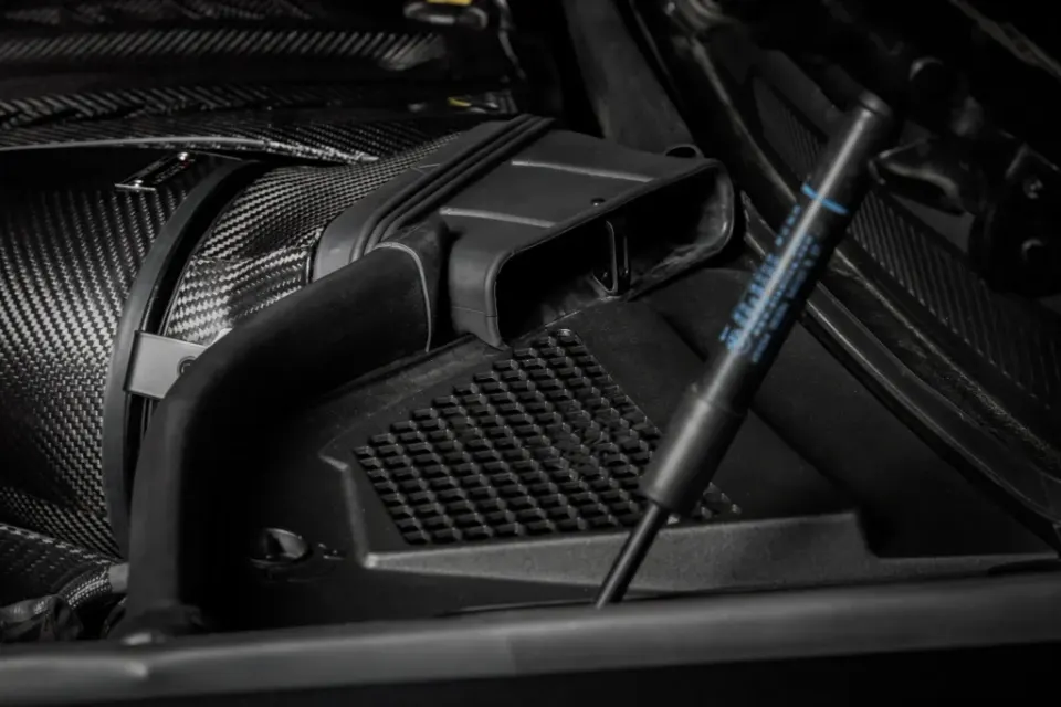 BMW X5M/X6M/XM karbon szívórendszer: Termékrészletek