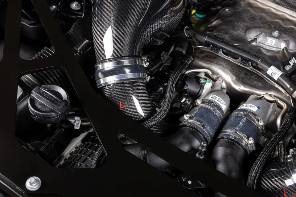 BMW X5M / XM karbon turbó szívócsövek, 3. kép