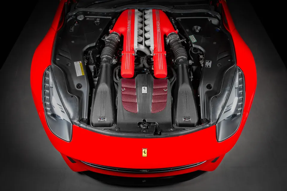 Ferrari F12 Berlinetta karbon szívórendszer, 7. kép