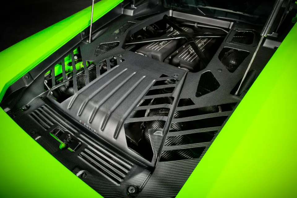 Lamborghini Huracán karbon motorburkolat-készlet: Termékrészletek