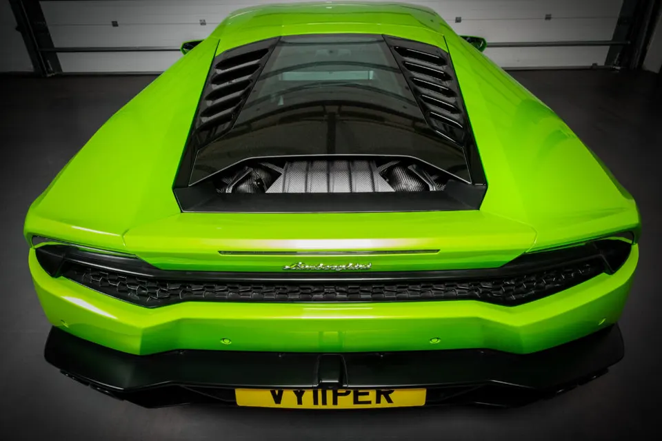 Lamborghini Huracán karbon motorburkolat-készlet: Termékrészletek