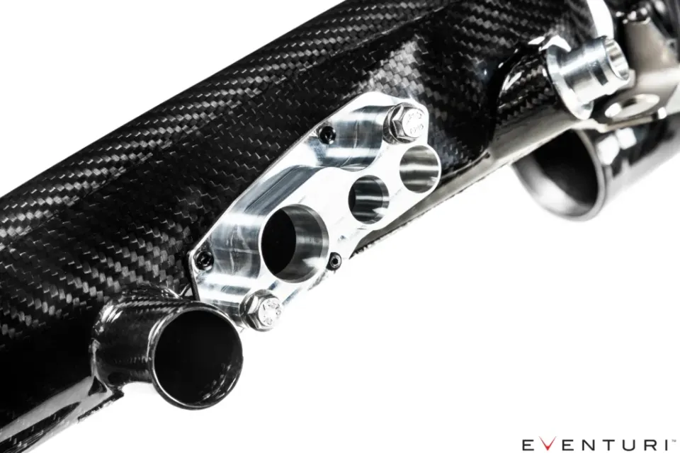 Mercedes A35/A250 karbon turbó szívócső: Termékrészletek