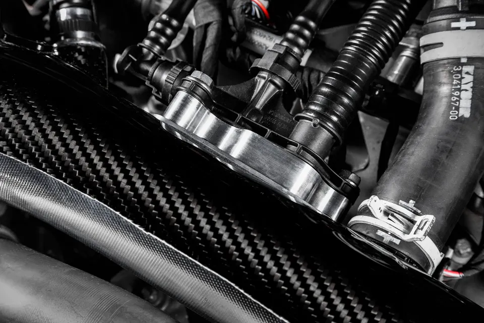Mercedes A35 / A250 karbon turbó szívócső, 13. kép