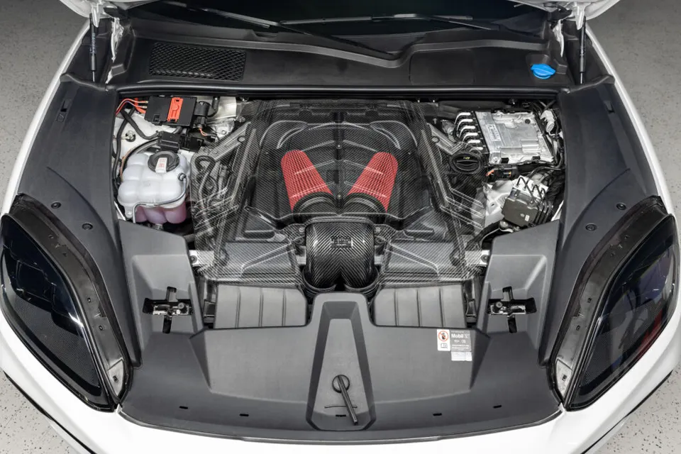 Porsche Cayenne Turbo Facelift szívórendszer: Termékrészletek