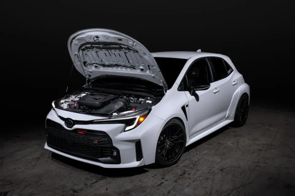 Toyota GR Corolla karbon szívórendszer: Termékrészletek