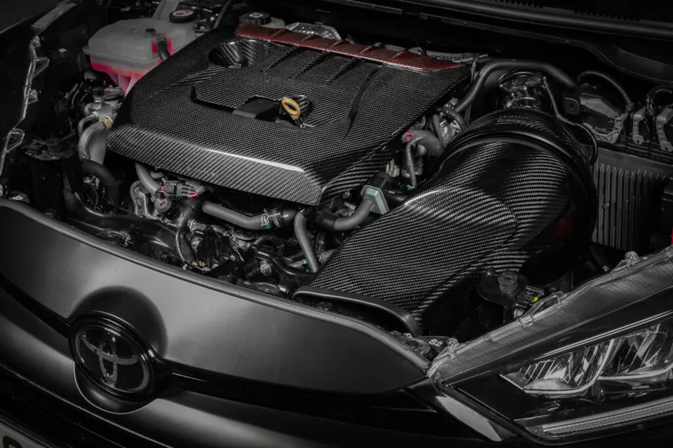Toyota GR Corolla karbon motorburkolat: Termékrészletek